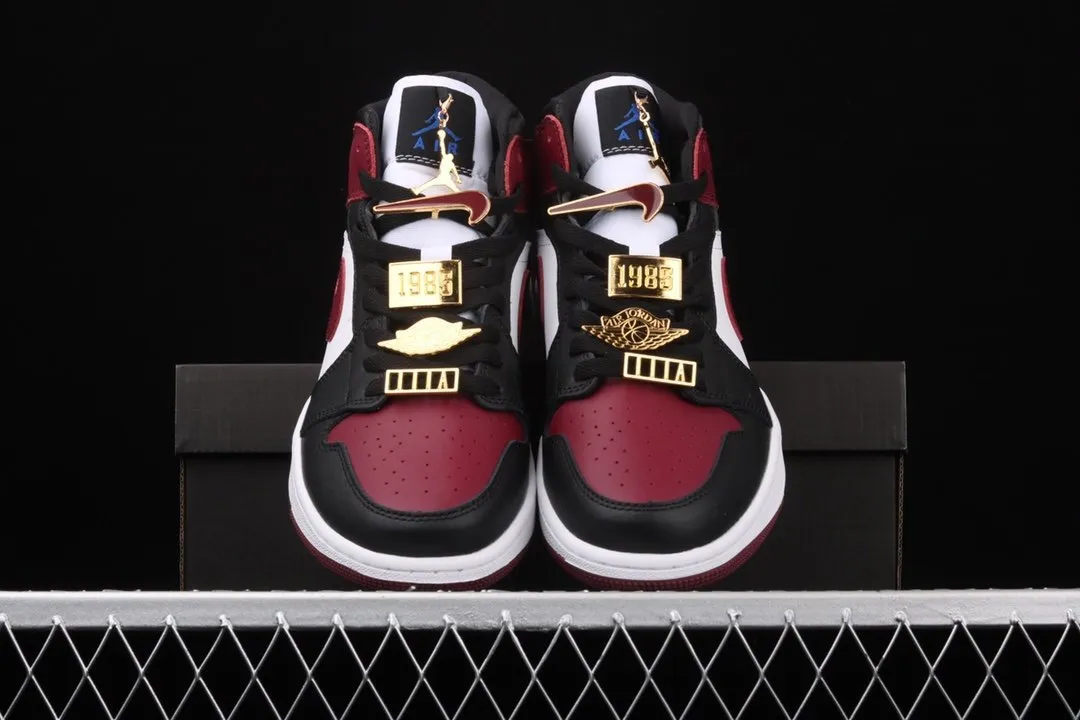 All categories Air Jordan Jordan series basketball shoes Air Jordan 1 Mid Air Jordan 1 Mid AJ1 Joe 1 China 35th anniversary limited black and red color mid-top basketball shoes CZ4385-016